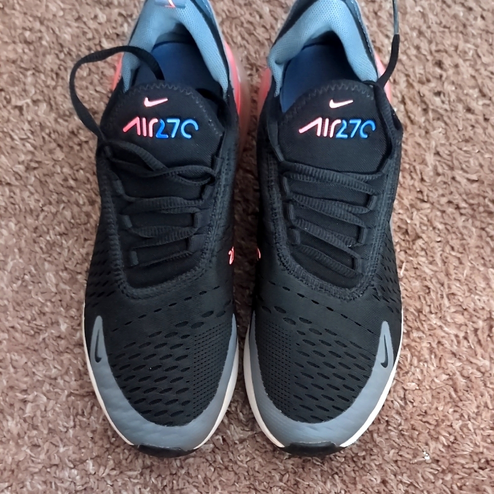 Nike Air 270
